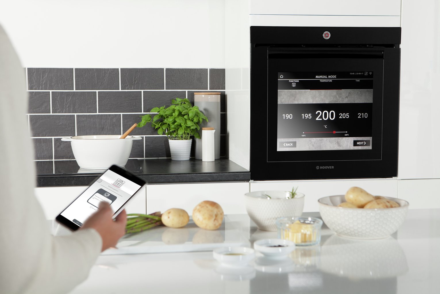 Hoover Vision Builtin Touch Screen Oven Black Reviews