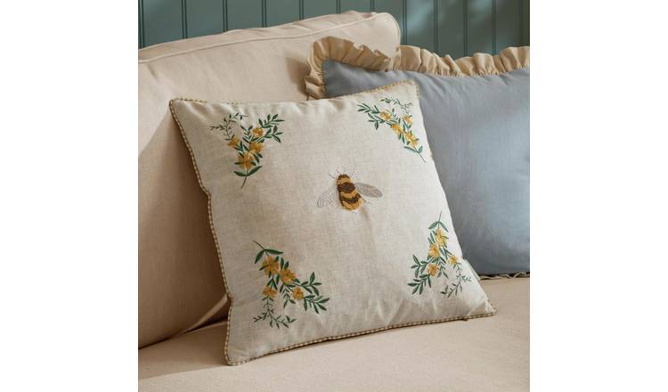 Wylder Ramble Bee Tufted Cushion Natural - 45x45cm