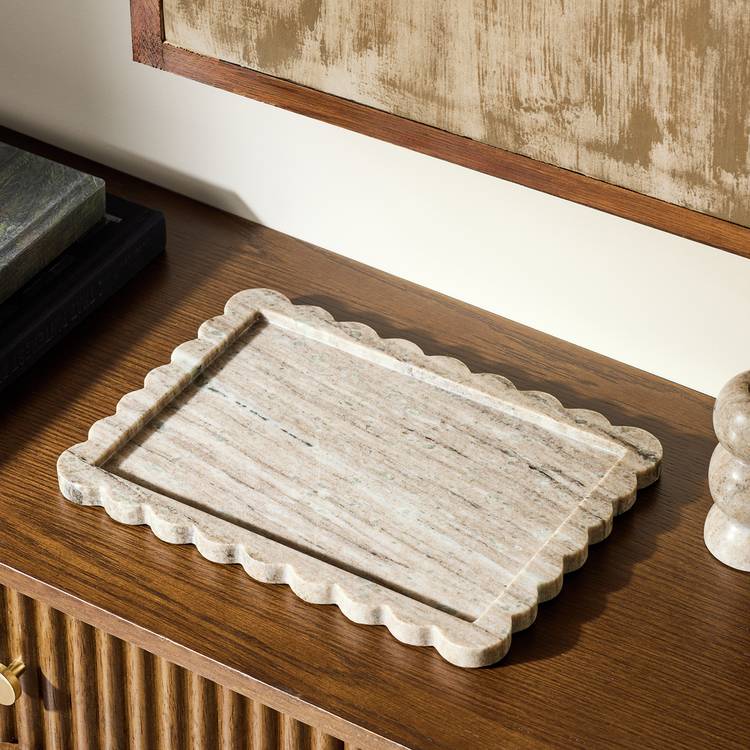 Habitat Scallop Marble Edge Tray 0
