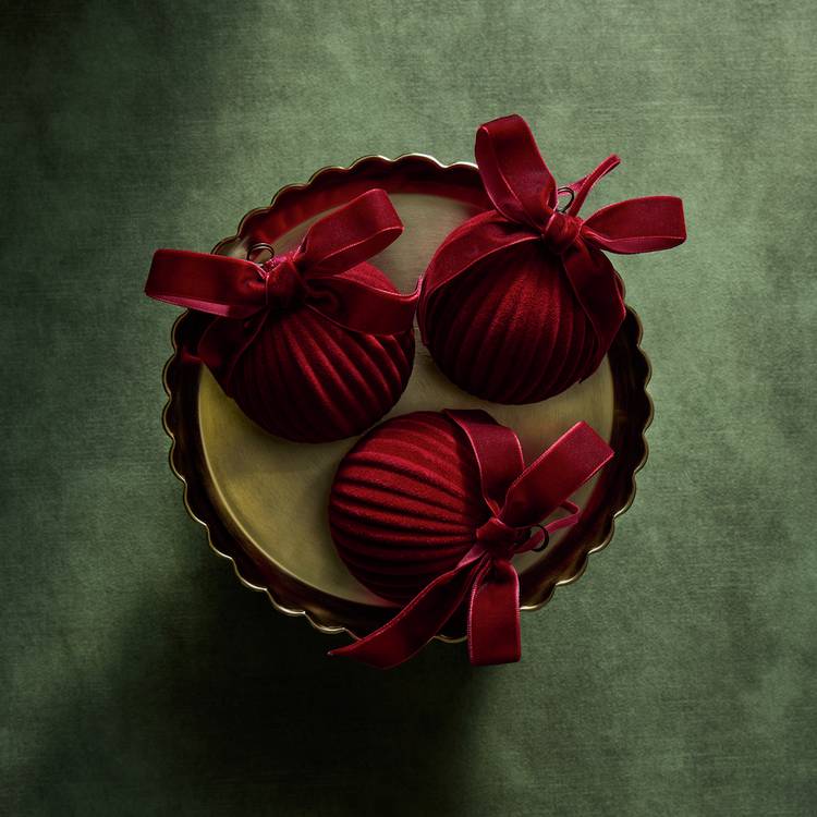 Habitat Flocked Burgundy Bow Christmas Bauble - Pack of 3 0