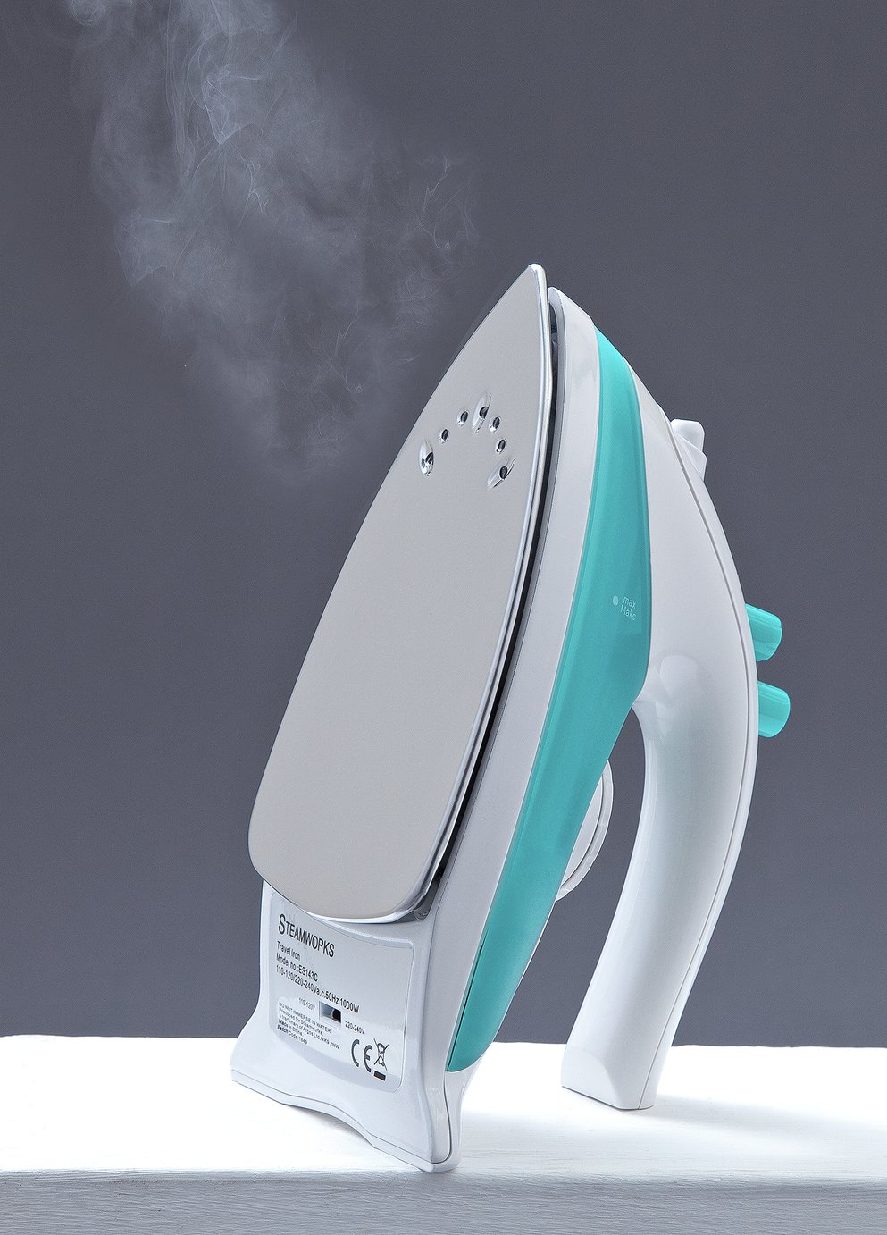 Steamworks ES143 Travel Iron Review