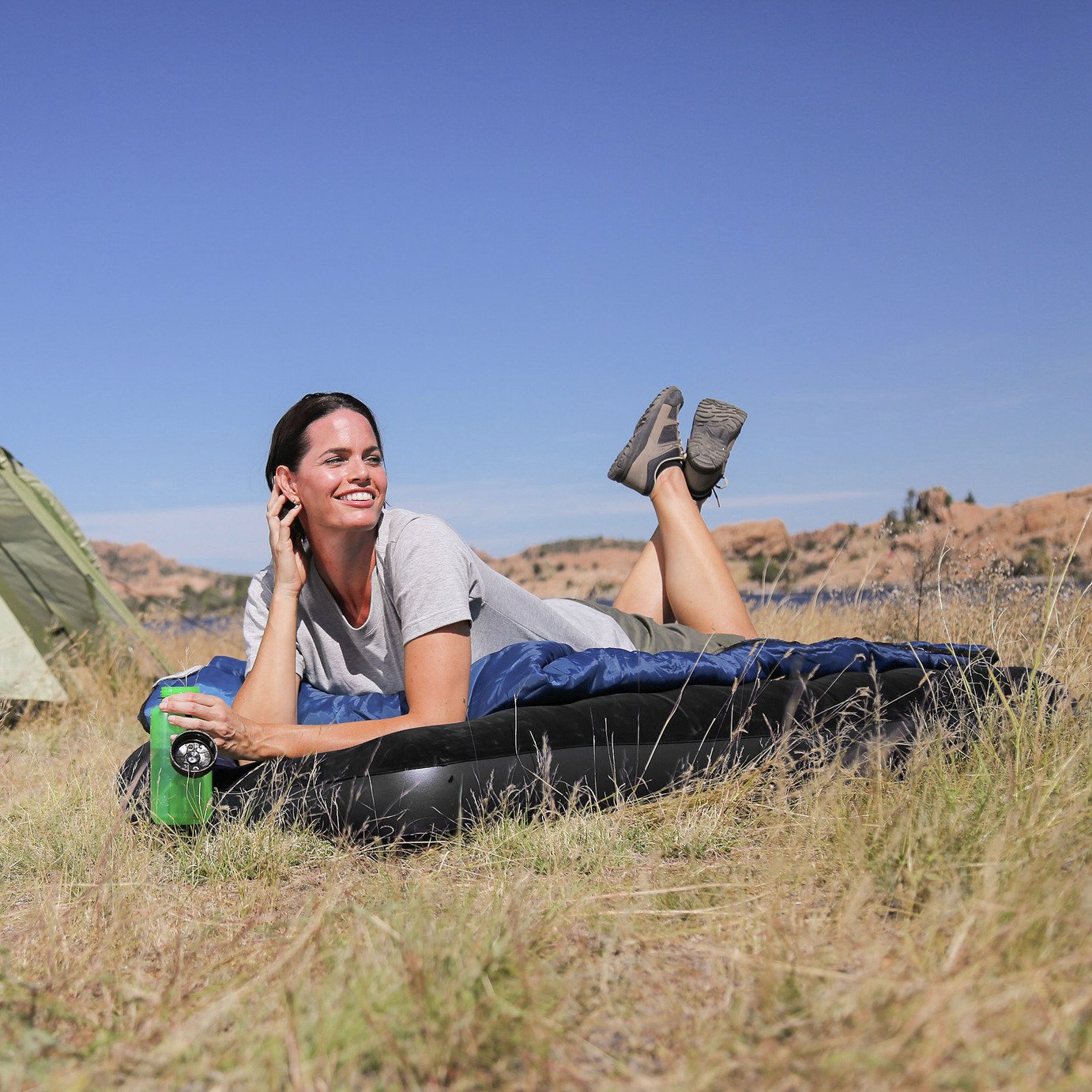 Trespass Single Flocked Air Bed with Mains Pump Reviews