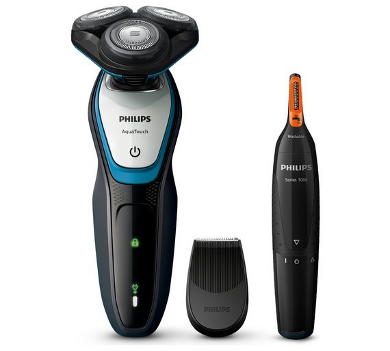 Philips AquaTouch Series 5000 Shaver with Nose & Ear Trimmer