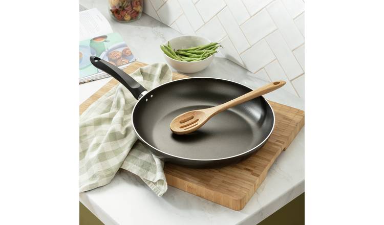 Argos Home 32cm Aluminium Fry Pan