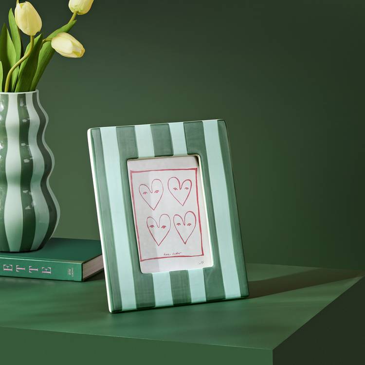 Habitat Stripe Green Picture Frame - 5x7" 0