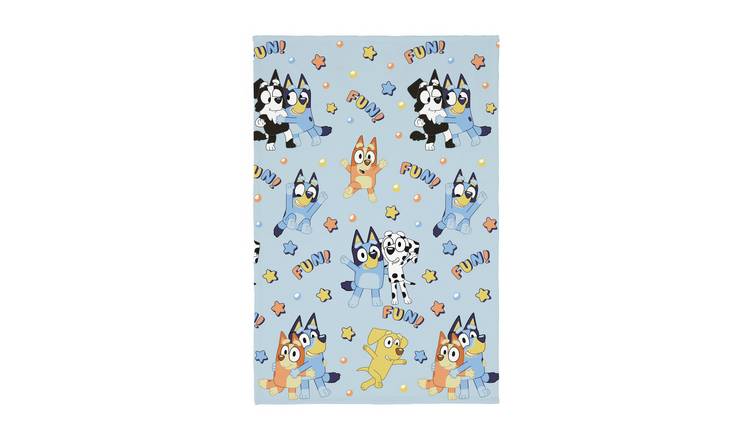 Bluey Fun with Friends Throw - Blue - 150x100cm