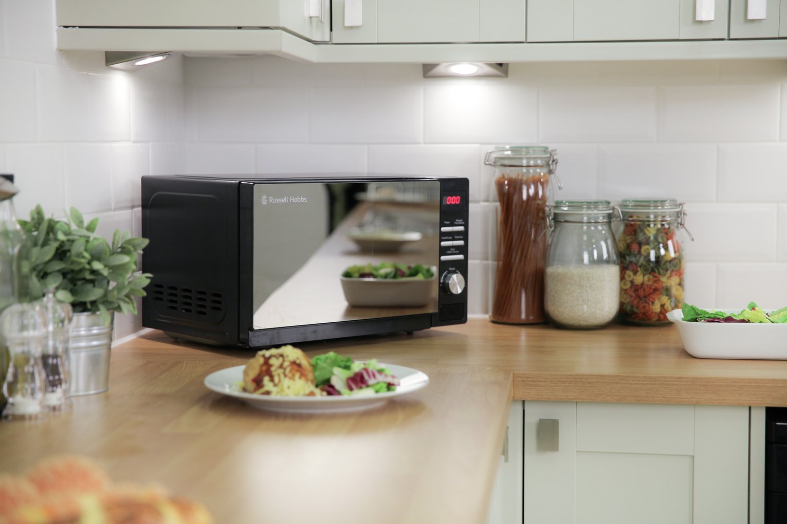 Russell Hobbs 800W Standard Microwave RHM2072B Reviews