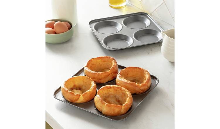 Argos Home 23cm Steel Yorkshire Pudding Tray - 2 Piece