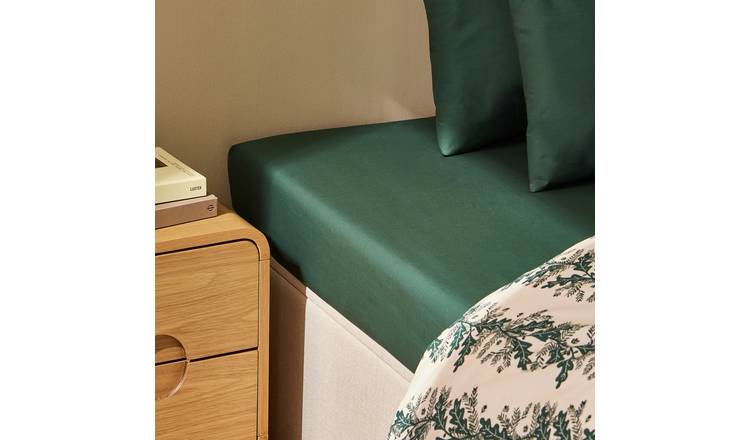 Habitat Cotton 200 TC Plain Forest Green Fitted Sheet - King size