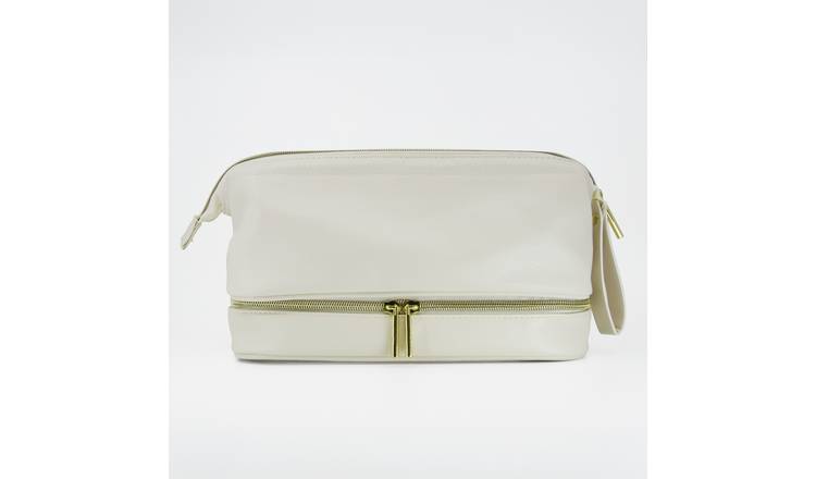 Danielle Creations Slouch Zip Round Cosmetic Bag