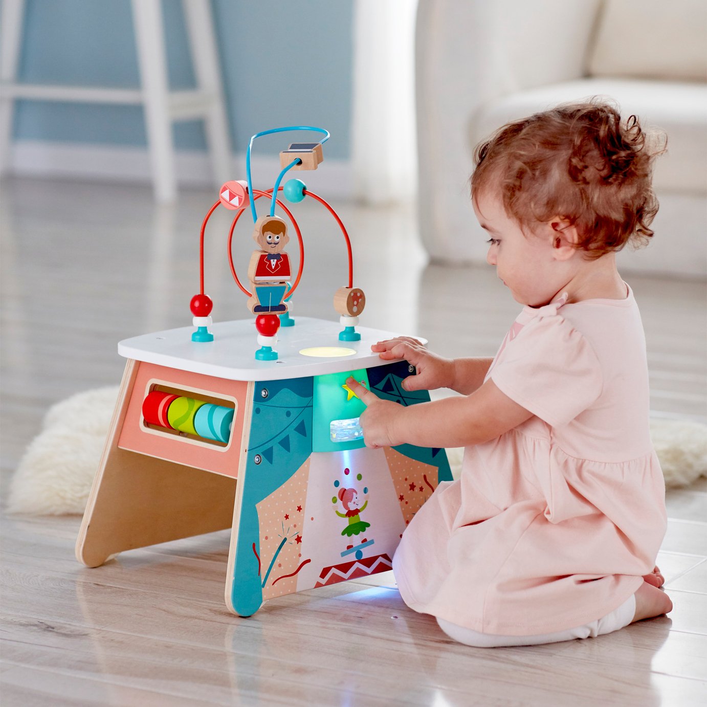 Light Up Circus Activiy Cube Review