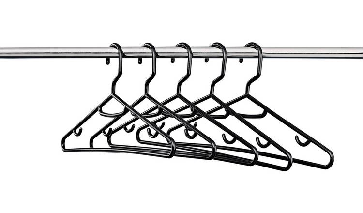 plastic clothes hangers