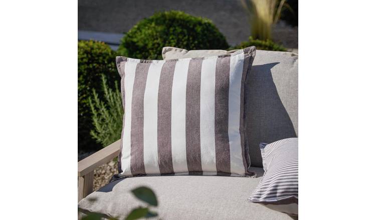 Yard Hayle Chocolate Outdoor Cushion