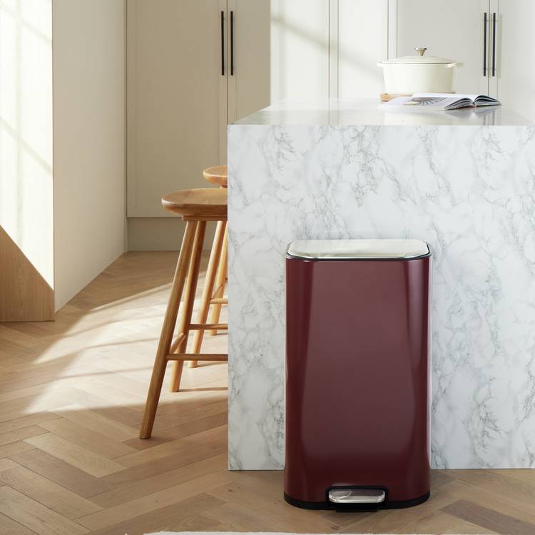Habitat 30 Litre Kitchen Pedal Bin - Burgundy 0