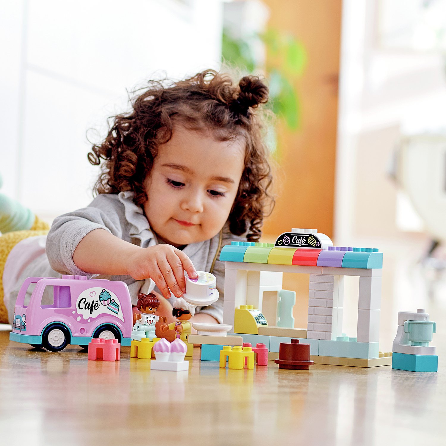 LEGO DUPLO Town Bakery and Cafe Van Toy for Toddlers Review