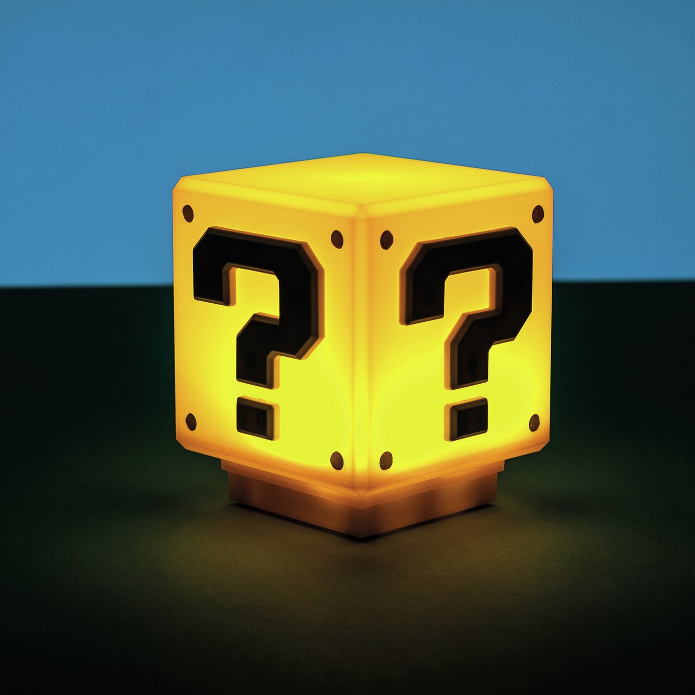 Super Mario Mini Question Block Light review