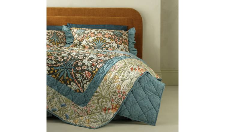 Habitat x Morris & Co. Hyacinth Quilted Bedspread - 220x200cm