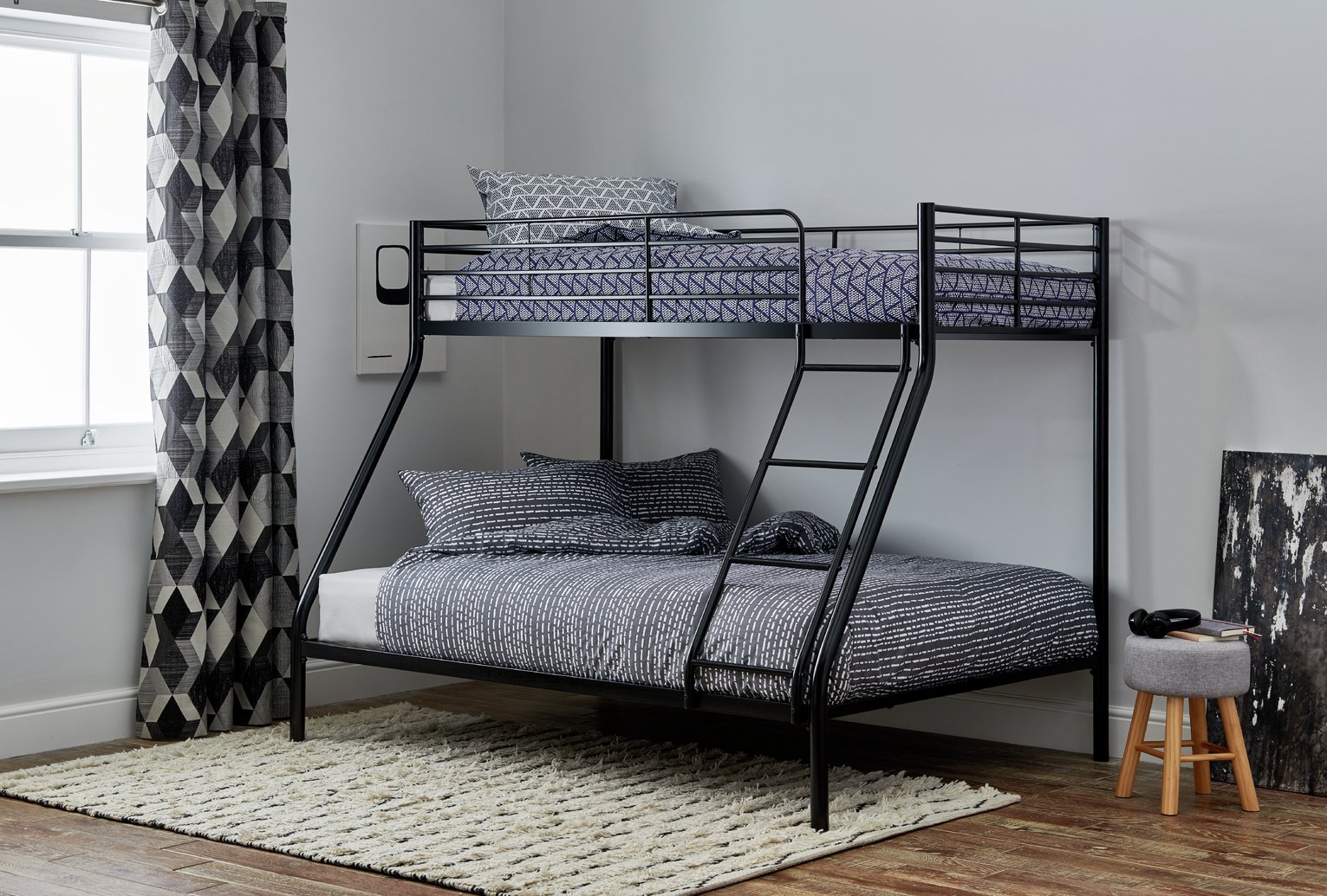 Argos Home Willen Triple Bunk Bed & 2 Kids Mattresses -Black Review
