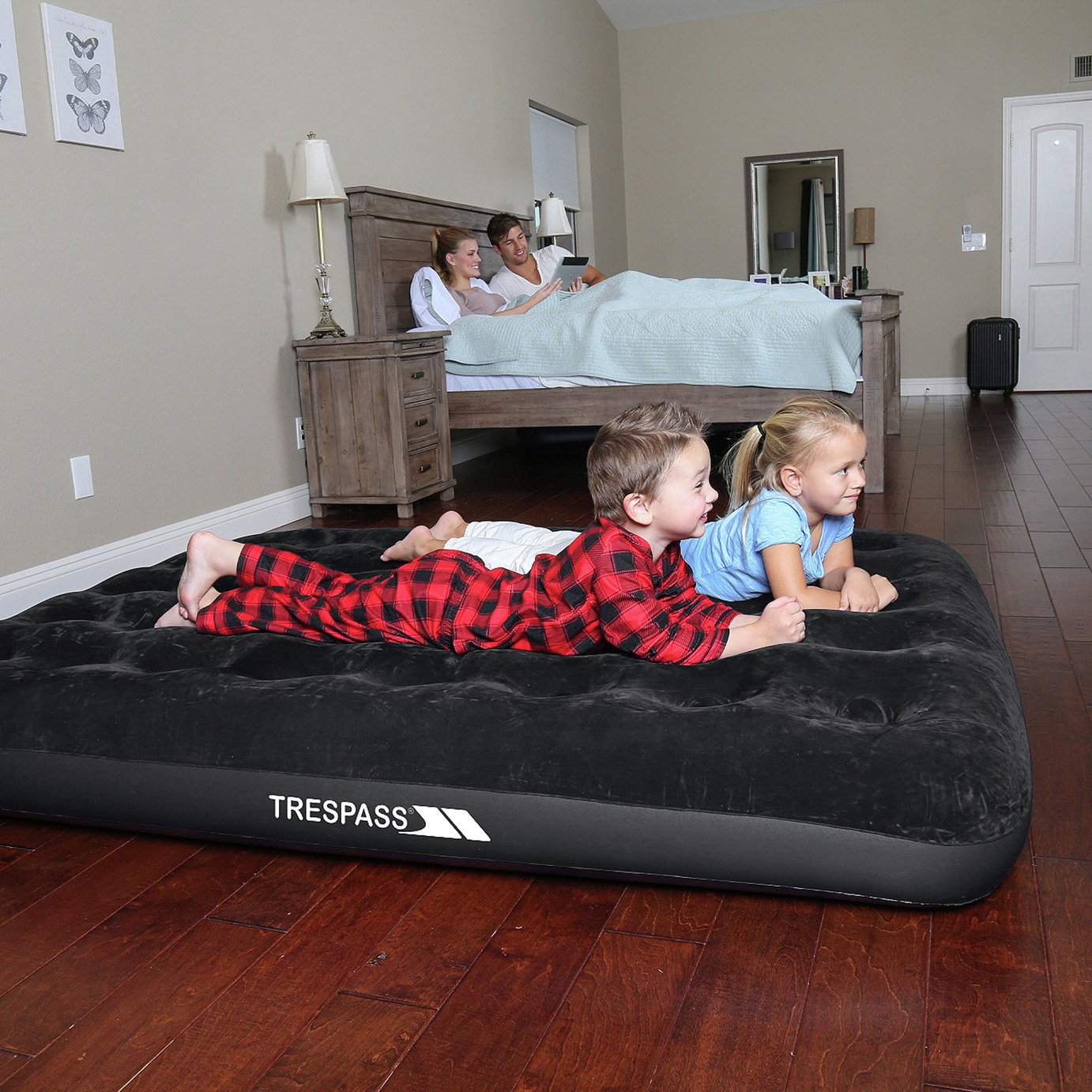 Trespass double flocked air bed with foot clearance pump