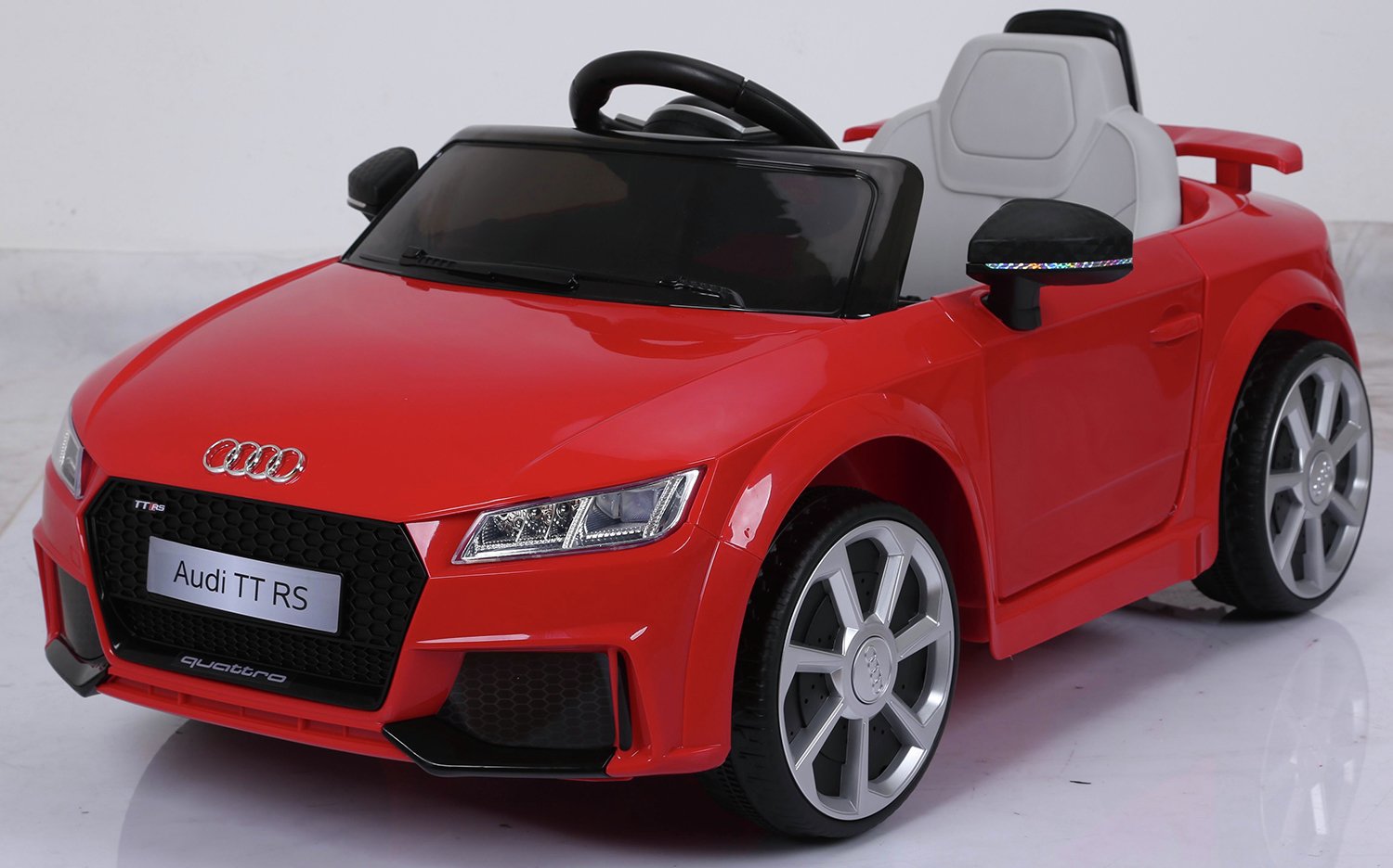 audi tt rs 6v battery powered ride on