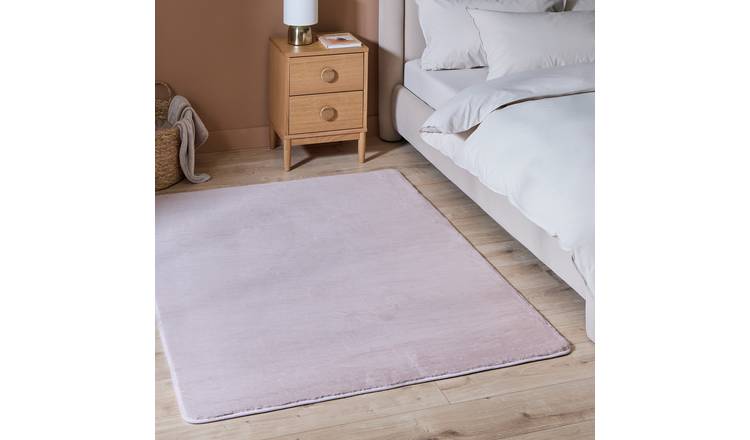 Argos Home Microplush Pink Short Pile Rug - 120x170cm