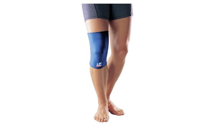 LP Neoprene Closed Knee Support - Medium