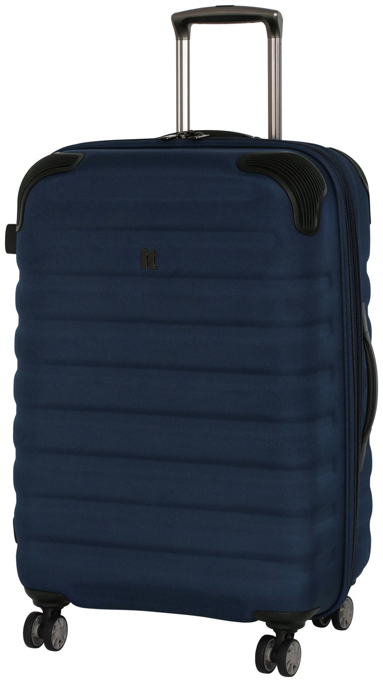 it luggage 21.8