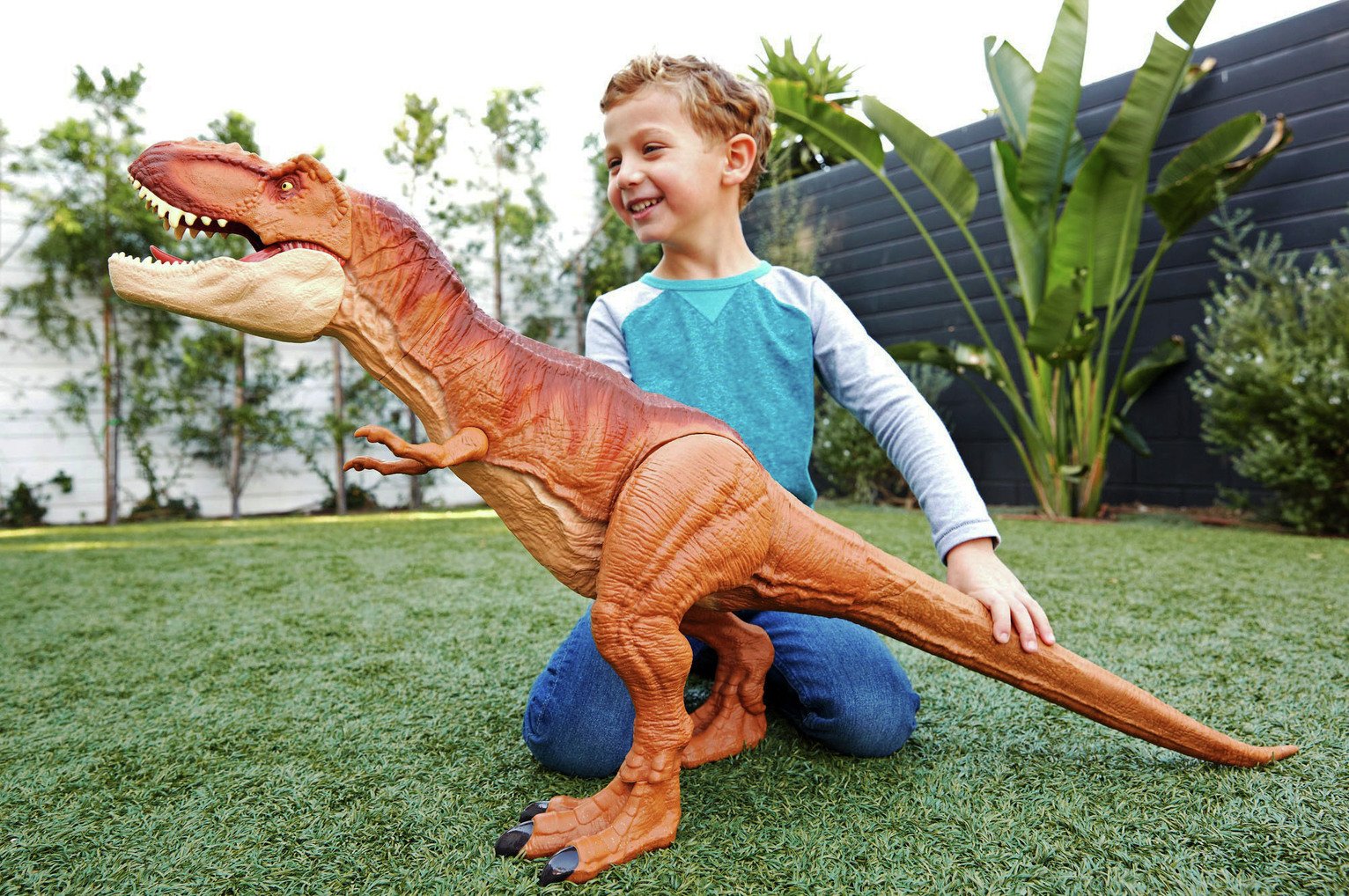 jurassic colossal t rex