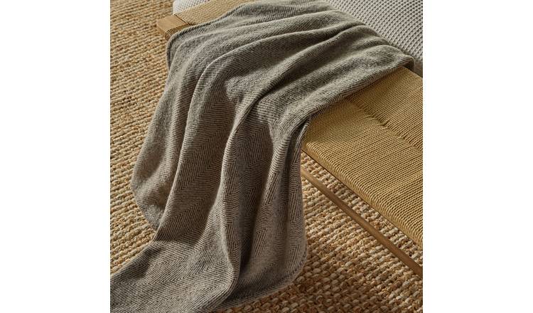 Habitat Herringbone Faux Wool Throw - Khaki - 150x125cm