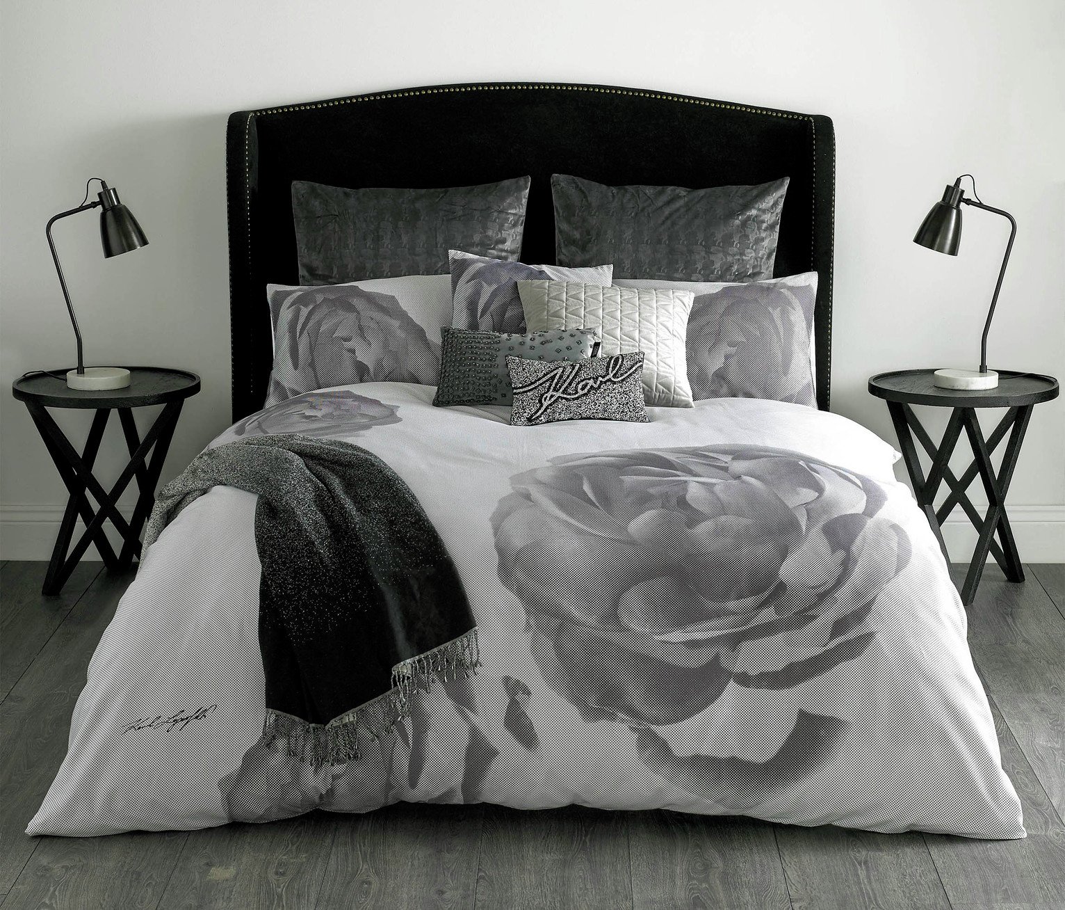 Karl Lagerfeld Profile Pair of Square Pillowcases review