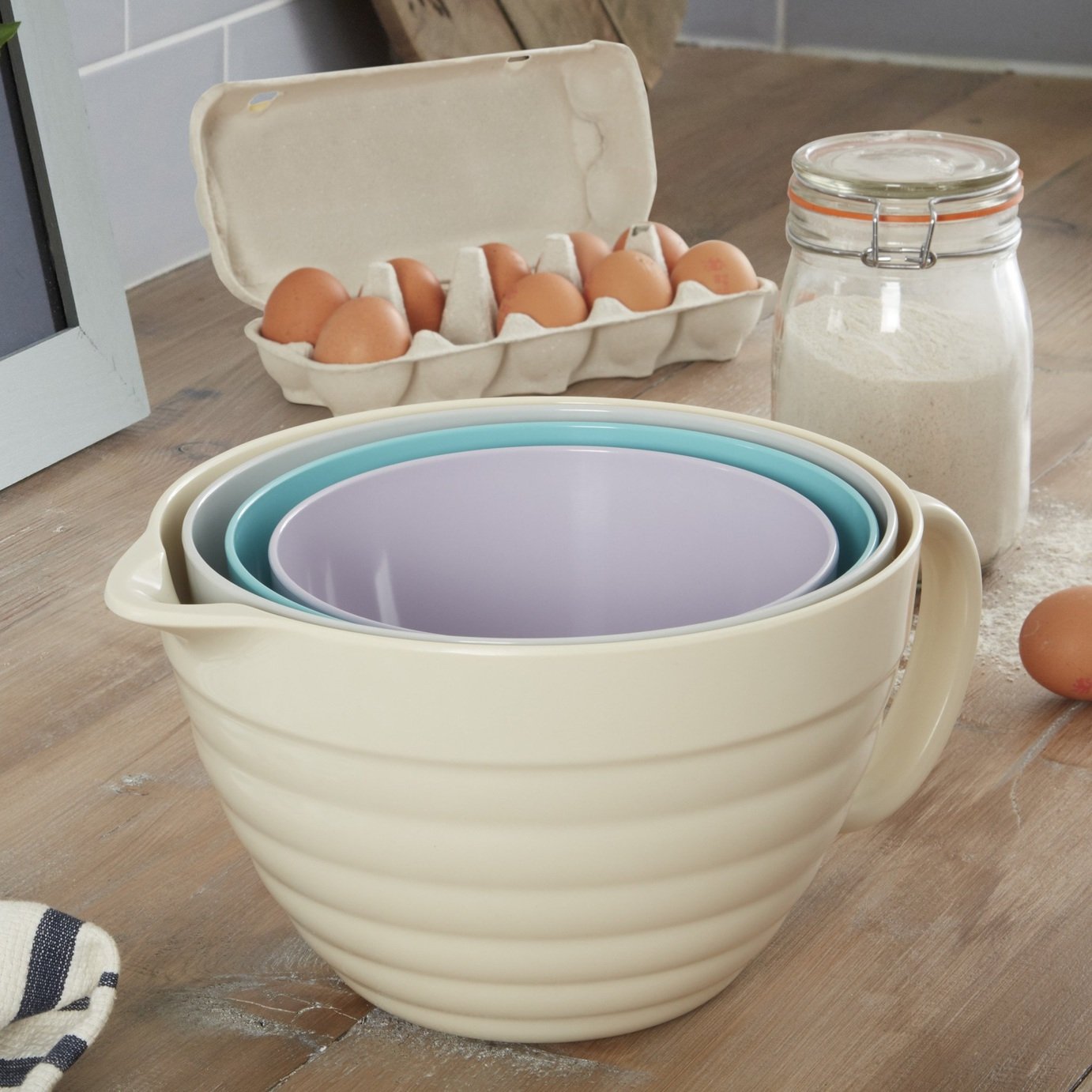 Fearne by Swan Set of 4 Stackable Mixing Bowls Review