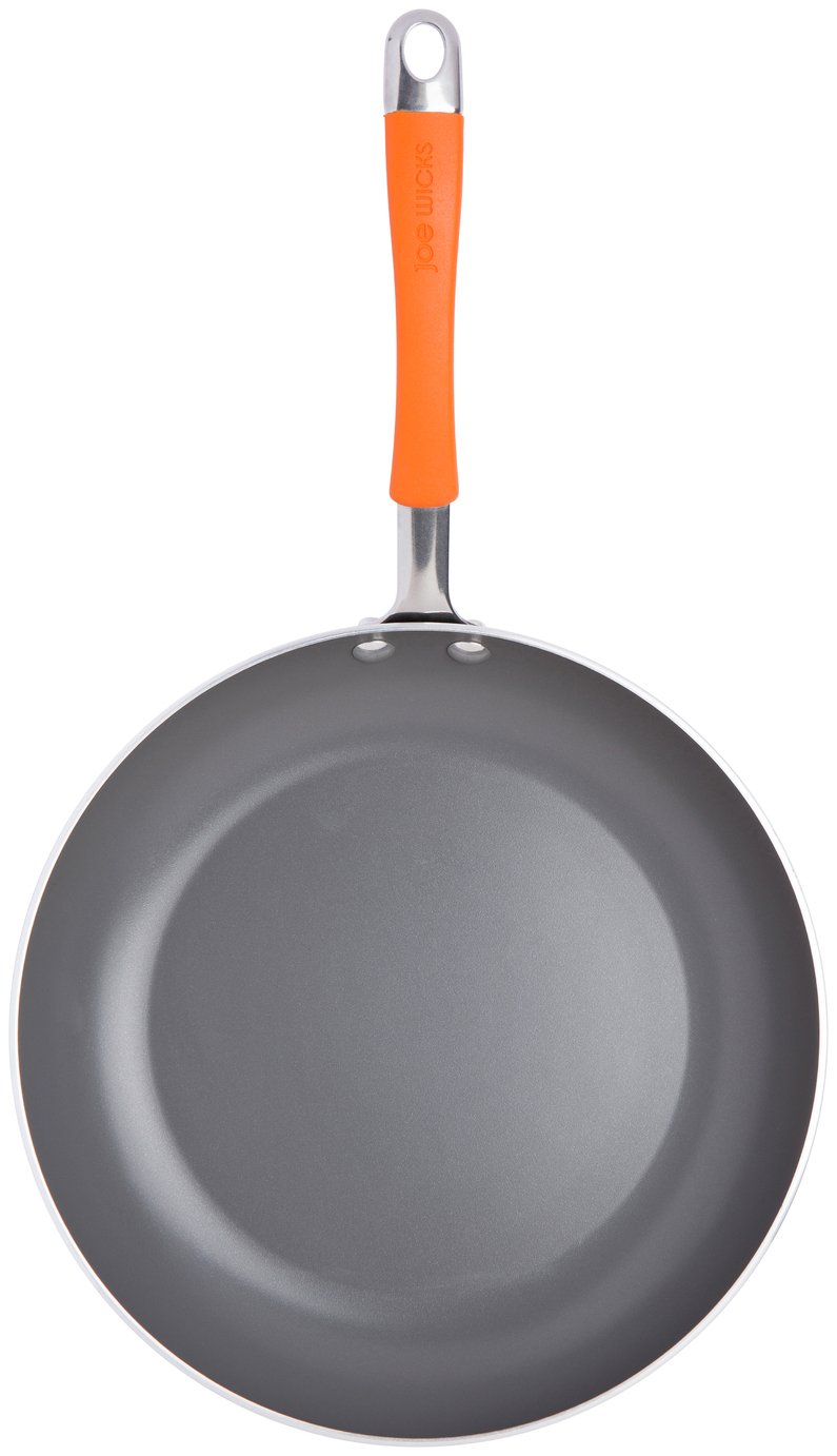 Joe Wicks Easy Release Aluminium 28cm Frying Pan Review