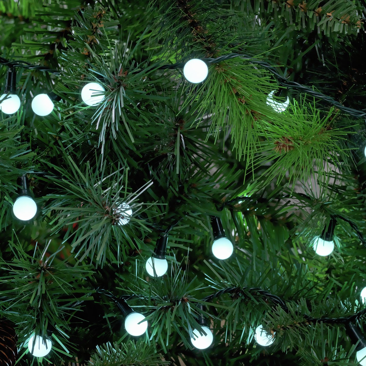 Argos Home 160 Bright White Berry LED String Lights - 14m