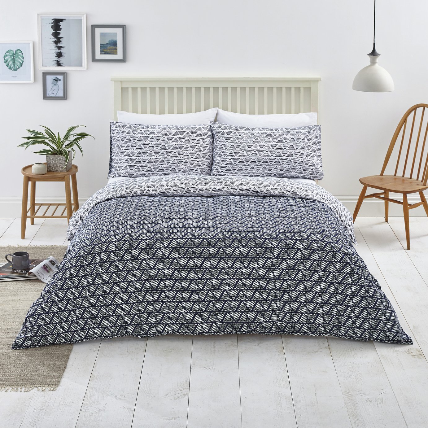 Argos Home Navy Zig Zag and Dot Bedding Set Double (8646813) Argos