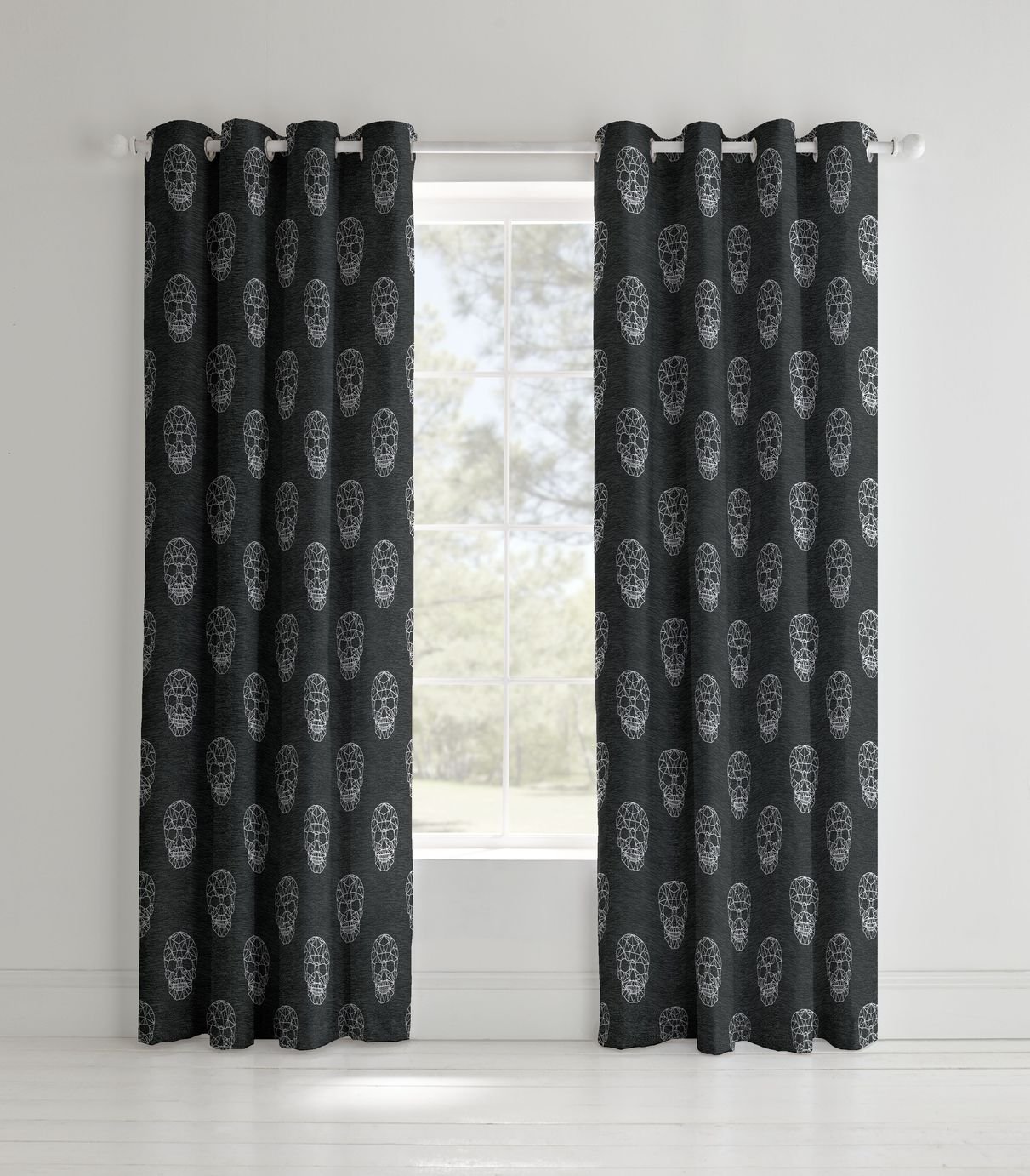 Catherine Lansfield Skulls Eyelet Curtains  168x183cm Review