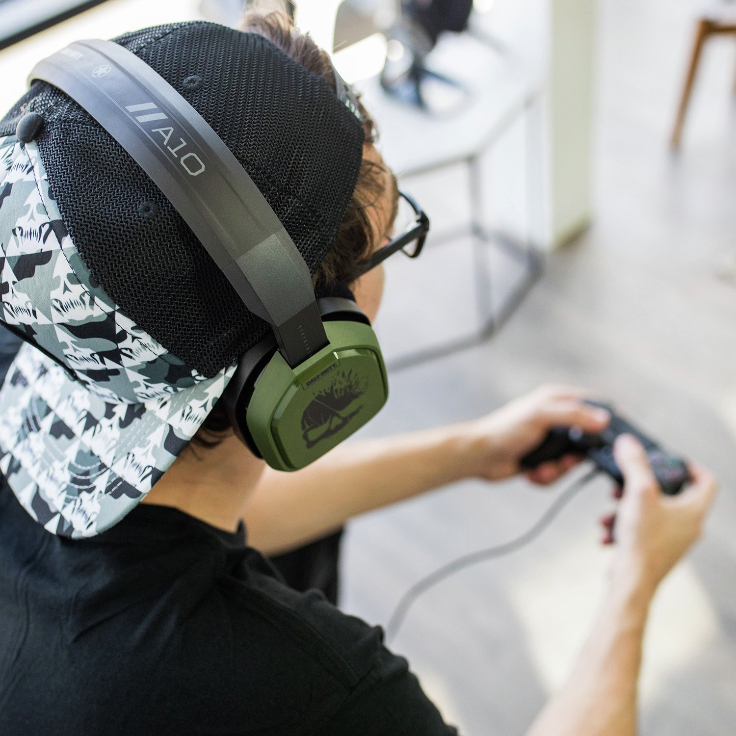 astro a10 ps4 wireless