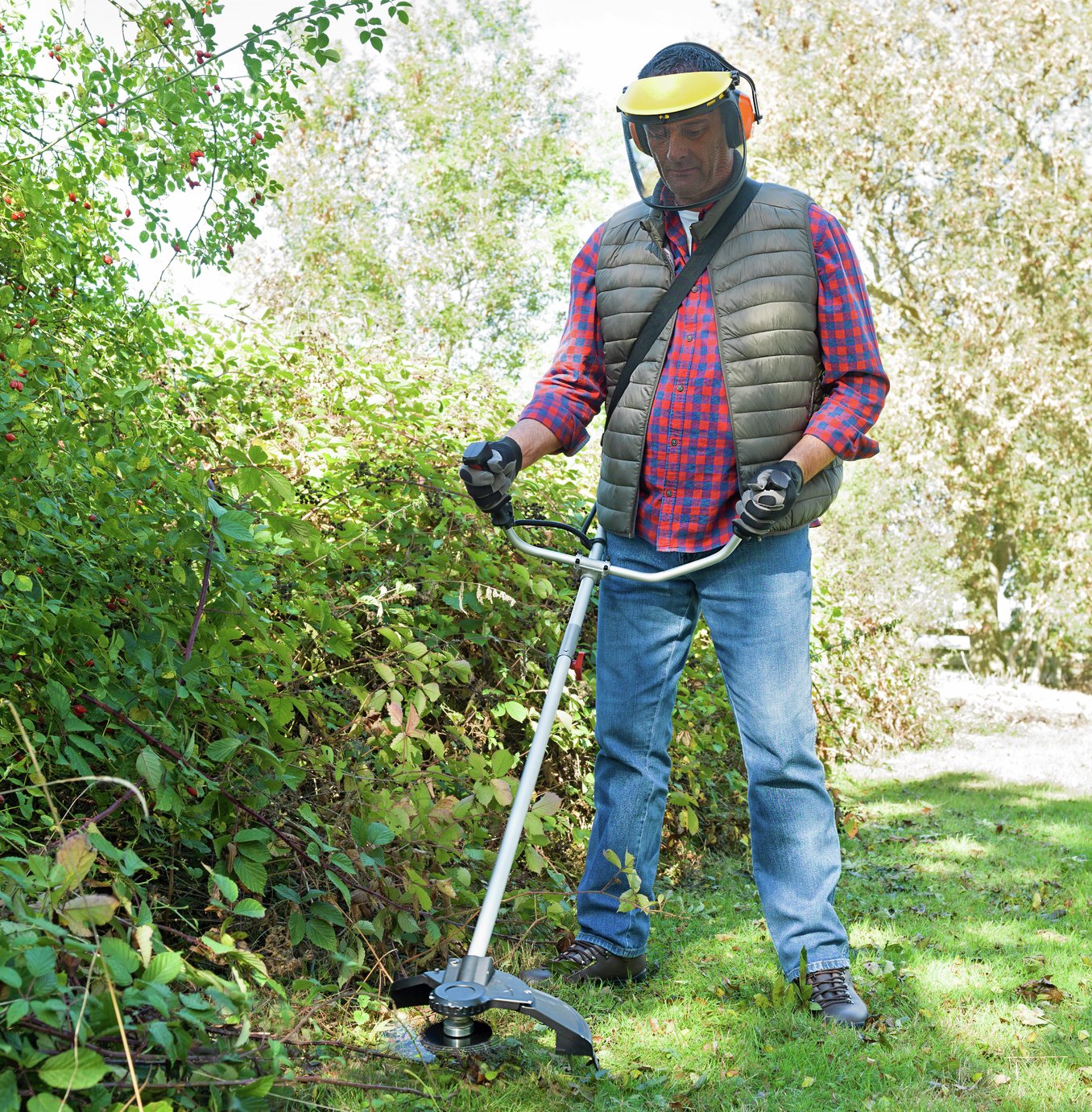 spear & jackson cordless grass trimmer