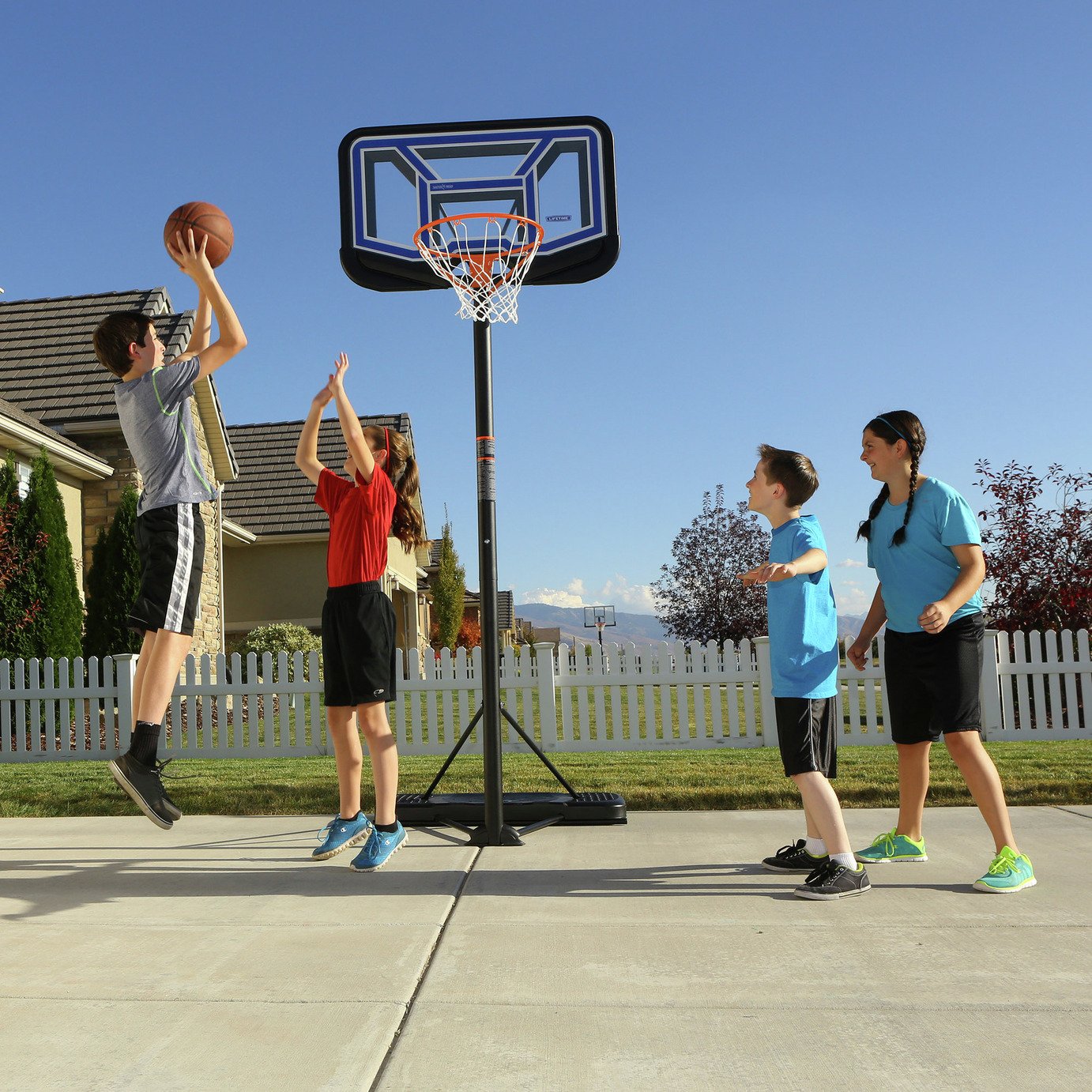 Lifetime Adjustable 44 Inch Portable Basketball Hoop Reviews