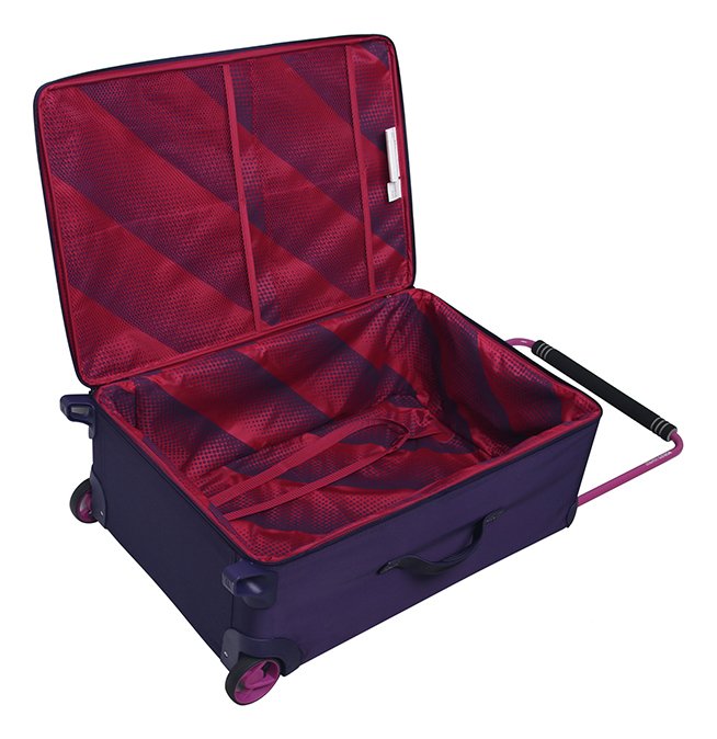 IT Luggage World's Lightest Large 2 Wheel Suitcase Reviews