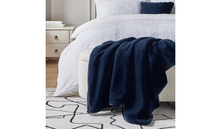 Argos Home Faux Fur Throw - Navy - 150x125cm