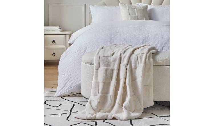 Argos Home Sculpted Checkerboard Throw - Ivory - 150x125cm