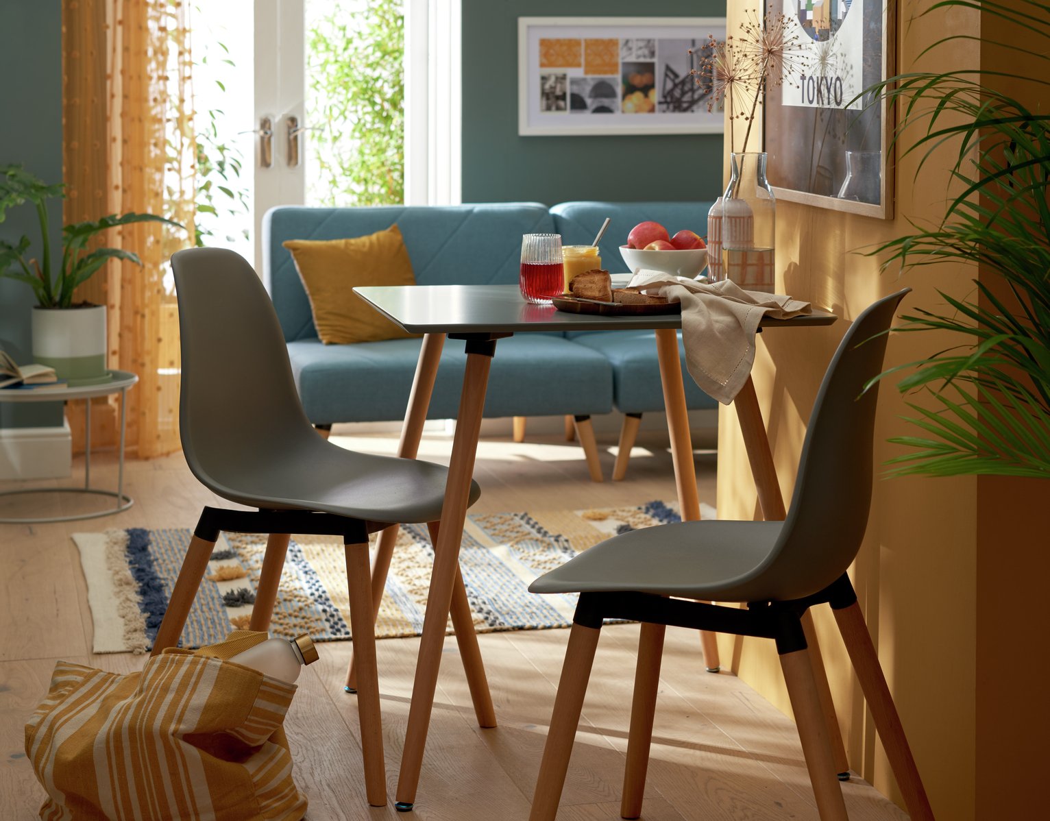 Argos Home Berlin Grey Dining Table & 2 Grey Chairs Review