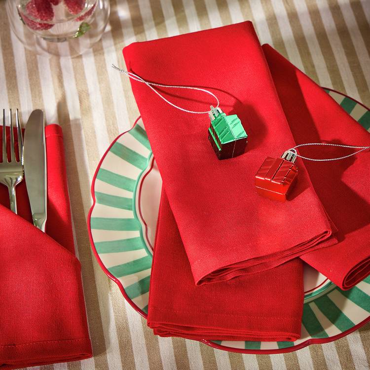 Argos Home Set of 4 Napkins - Red 0