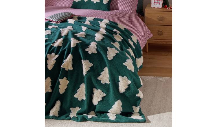 Argos Home Sherpa Tree Throw - Green - 150x125cm