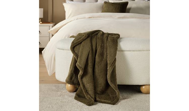 Argos Home Faux Fur Throw - Khaki - 150x125cm