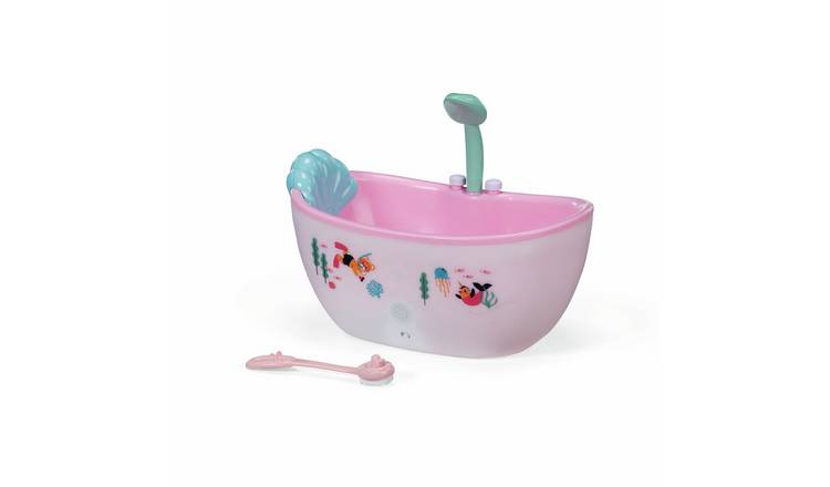 Baby born Bathtub