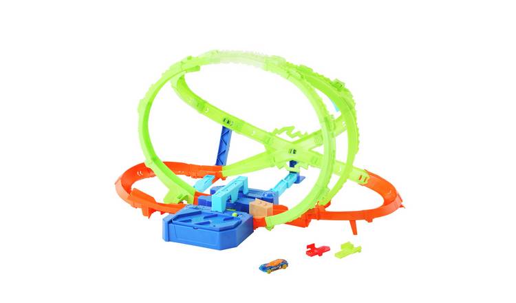 Hot Wheels Stunt Tracks Hypersphere Crash with 1 Toy Car in 1:64 Scale