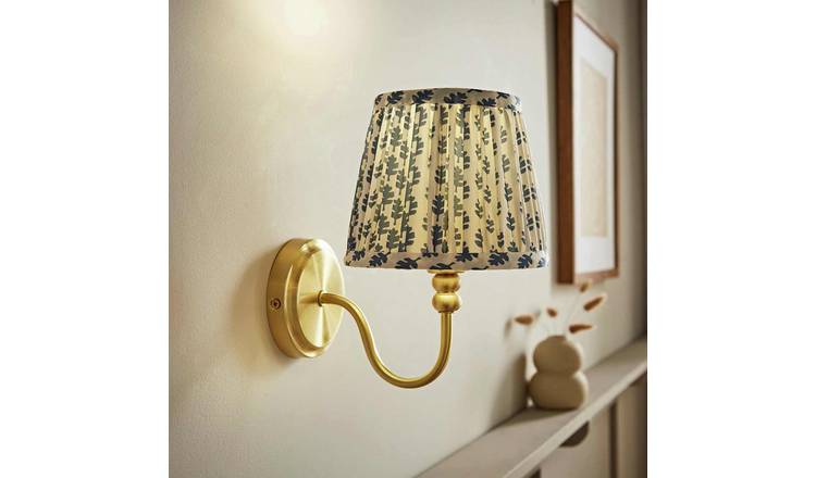 ValueLights Binky Metal LED Wall Light - Gold