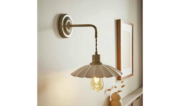 ValueLights Holborn Metal Adjustable Wall Light - Gold