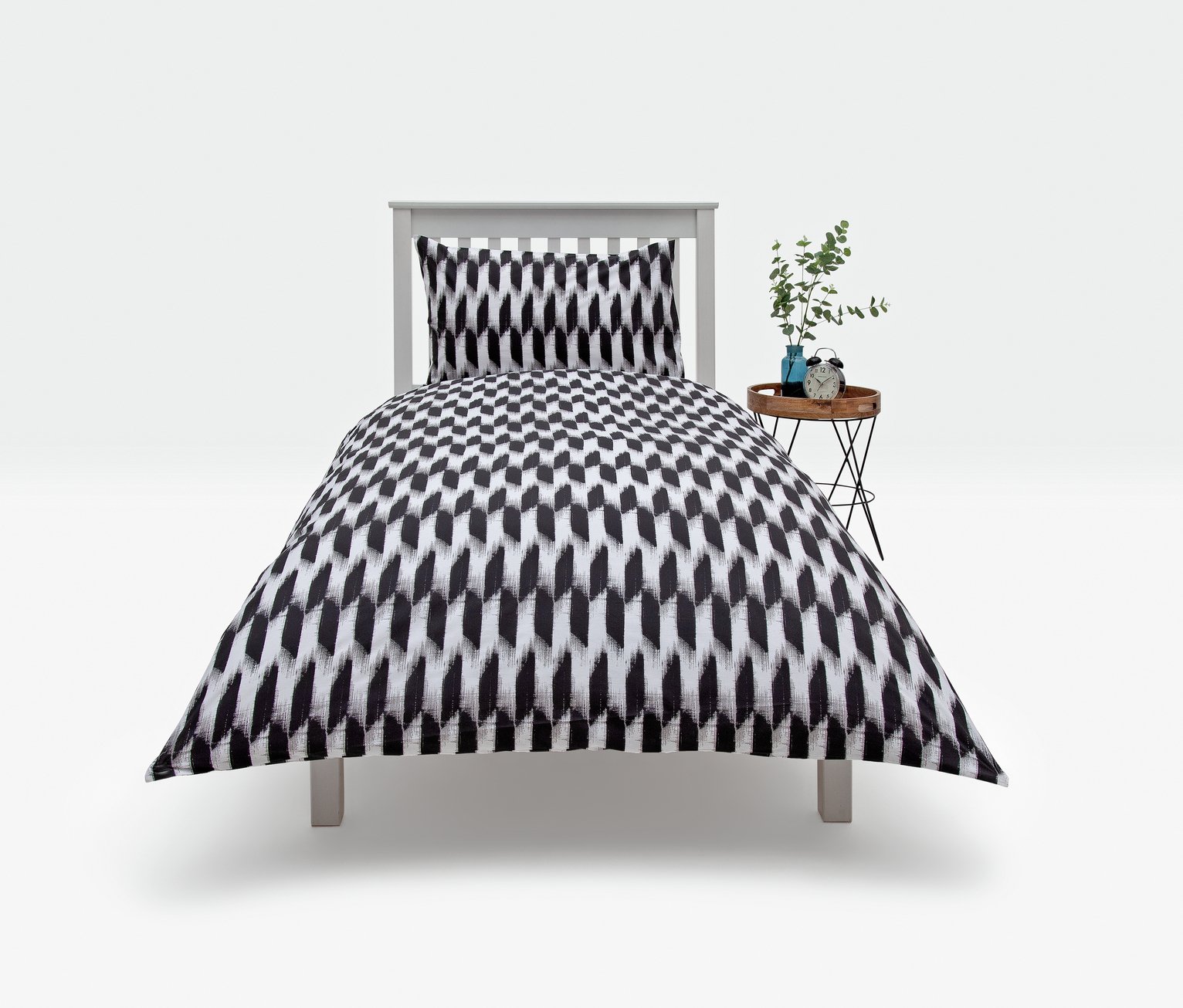 Argos Home Global Monochrome Jacquard Bedding Set Review